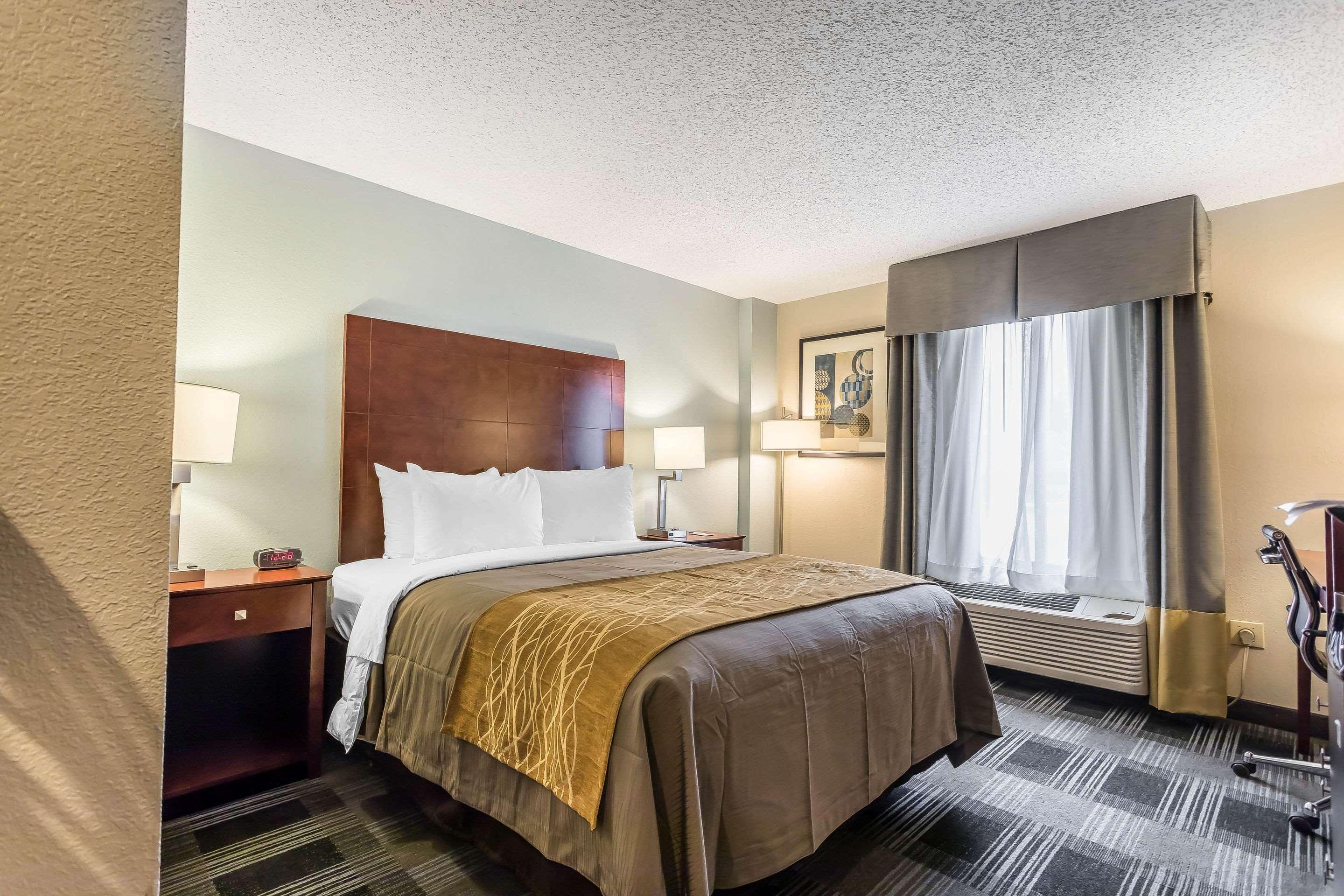 Comfort Sw I-80 Inn